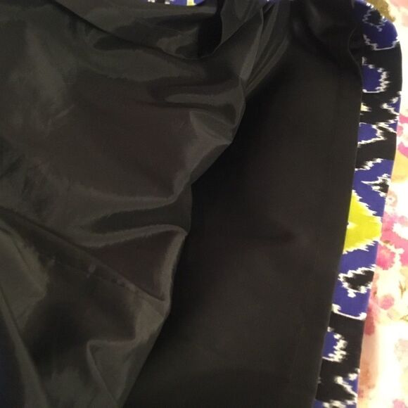 Doncaster Brand Women’s Size 16 Skirt IKAT print in Navy Lime Green and Black. - Picture 5 of 10